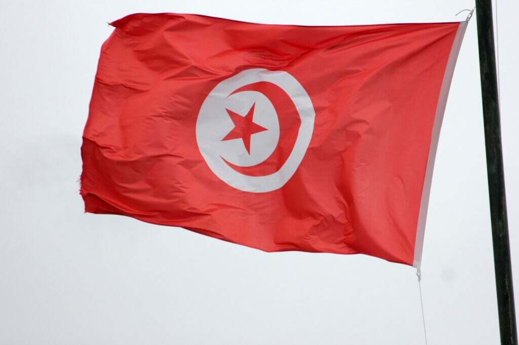 Vacances en Tunisie : Comment s’habiller correctement ? Tunisian Flag