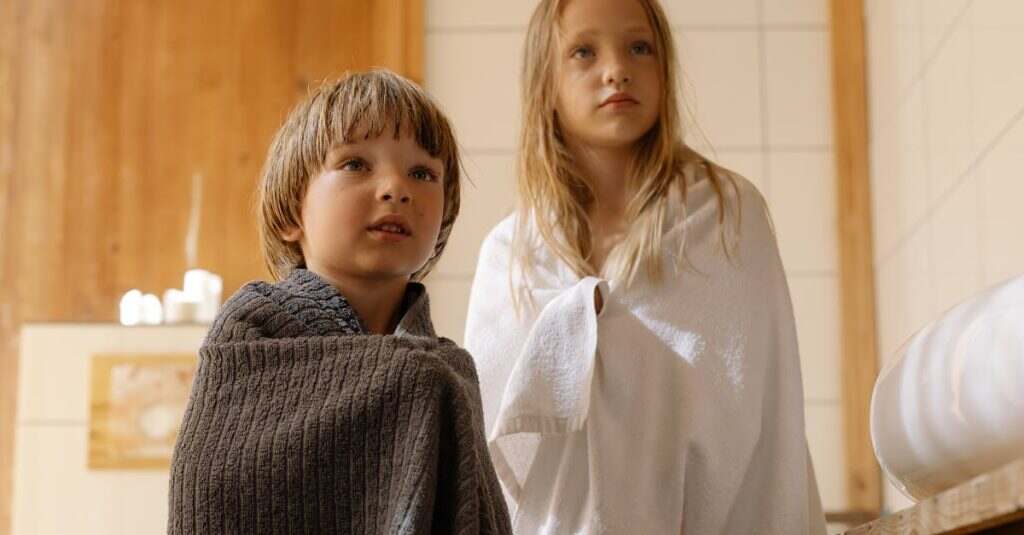 découvrez notre guide essentiel pour maintenir la fraîcheur de votre salle de bain. astuces, produits et conseils pratiques pour un espace sain et accueillant.