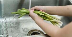 découvrez les avantages du nettoyage naturel avec des produits écologiques et efficaces. apprenez comment transformer votre routine ménagère en une expérience saine pour vous et la planète. optez pour des alternatives naturelles qui préservent l'environnement tout en assurant une propreté éclatante dans votre maison.