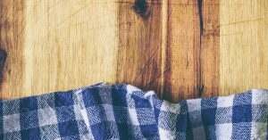 découvrez notre sélection de nappe élégantes et pratiques pour sublimer vos repas. que ce soit pour des occasions spéciales ou un usage quotidien, nos nappes s'adaptent à tous les styles et toutes les ambiances. offrez une touche de charme à votre table!