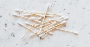 découvrez des conseils de nettoyage écologiques pour entretenir votre maison tout en respectant l'environnement. apprenez à utiliser des produits naturels et des techniques durables pour un habitat sain et propre.