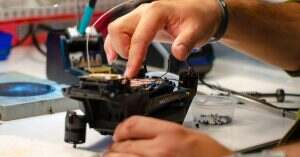 découvrez nos conseils pratiques pour l'entretien durable de vos surfaces stratifiées. apprenez à préserver l'éclat et la longévité de votre laminate grâce à des astuces simples et efficaces.