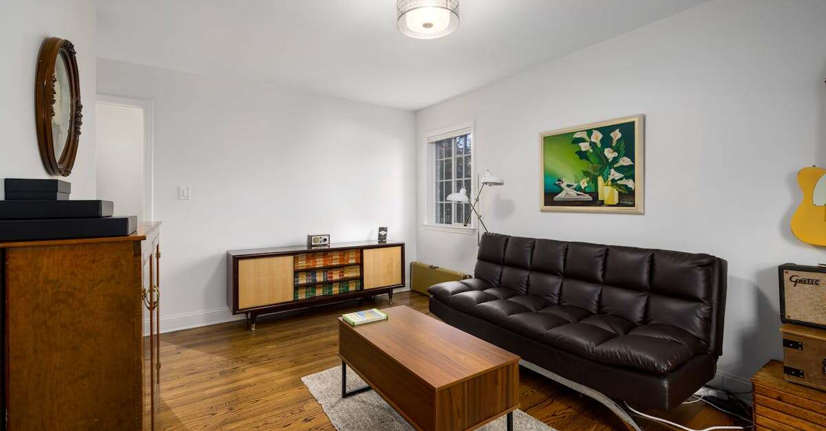 découvrez comment entretenir et nettoyer votre guitare pour préserver sa beauté et son son. suivez nos conseils d'experts pour une guitare toujours impeccable.