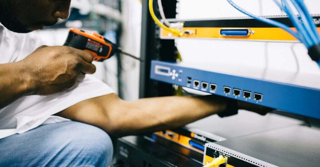 découvrez nos services de maintenance professionnelle pour garantir le bon fonctionnement de vos équipements. nous vous offrons des solutions adaptées et efficaces, que ce soit pour la maintenance préventive ou corrective. assurez la durabilité de vos installations avec notre équipe d'experts!