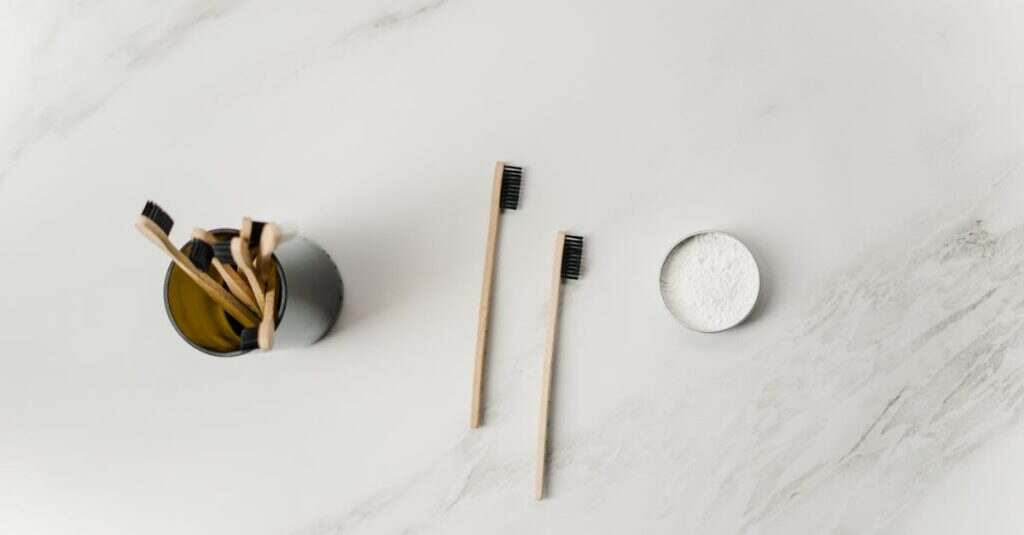 découvrez les avantages du nettoyage naturel avec des produits écologiques et sans contaminants. optez pour une maison propre et saine tout en préservant l'environnement grâce à des astuces et recettes de nettoyage à base d'ingrédients naturels.