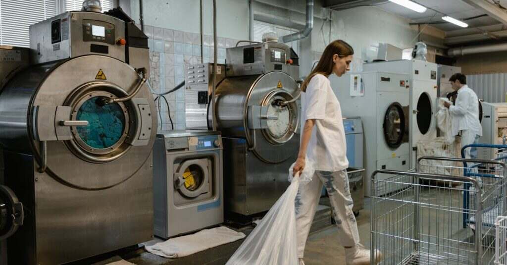 découvrez comment nettoyer efficacement votre machine à laver pour prolonger sa durée de vie et garantir un linge toujours frais. suivez nos conseils pratiques et astuces pour un entretien optimal.