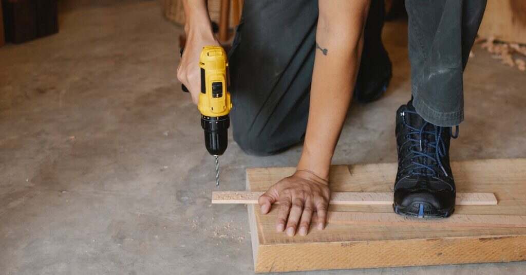 découvrez nos conseils pratiques pour l'entretien des sols en bois. apprenez à préserver la beauté et la durabilité de votre parquet grâce à des techniques simples et efficaces.