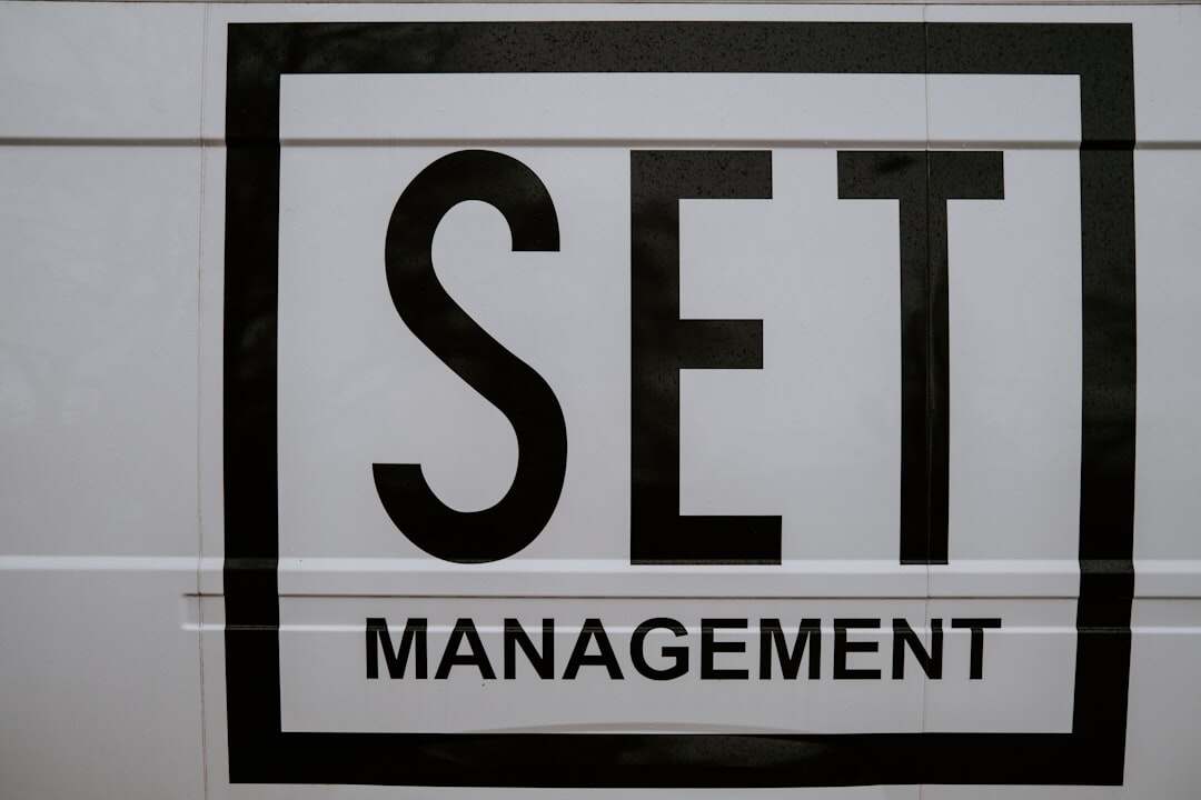 découvrez les avantages de la gestion centralisée pour optimiser le contrôle et la coordination de vos ressources et opérations.