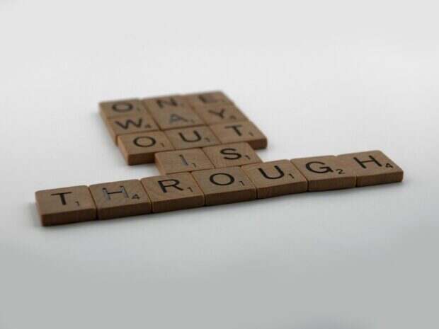 découvrez comment le digital rights management (drm) protège les contenus numériques en contrôlant l'accès, la distribution et l'utilisation pour garantir les droits des créateurs et des éditeurs.