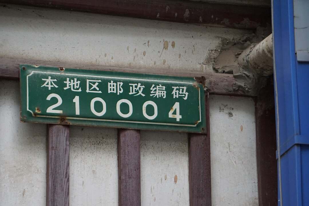 découvrez le concept de network address translation (nat) : une technique essentielle pour gérer et sécuriser les adresses ip dans les réseaux informatiques.