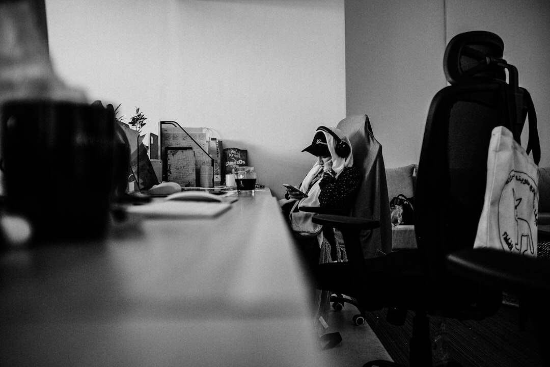 découvrez le protocole remote desktop (rdp) pour accéder et contrôler un ordinateur à distance en toute sécurité, optimisant ainsi la productivité et la gestion à distance.