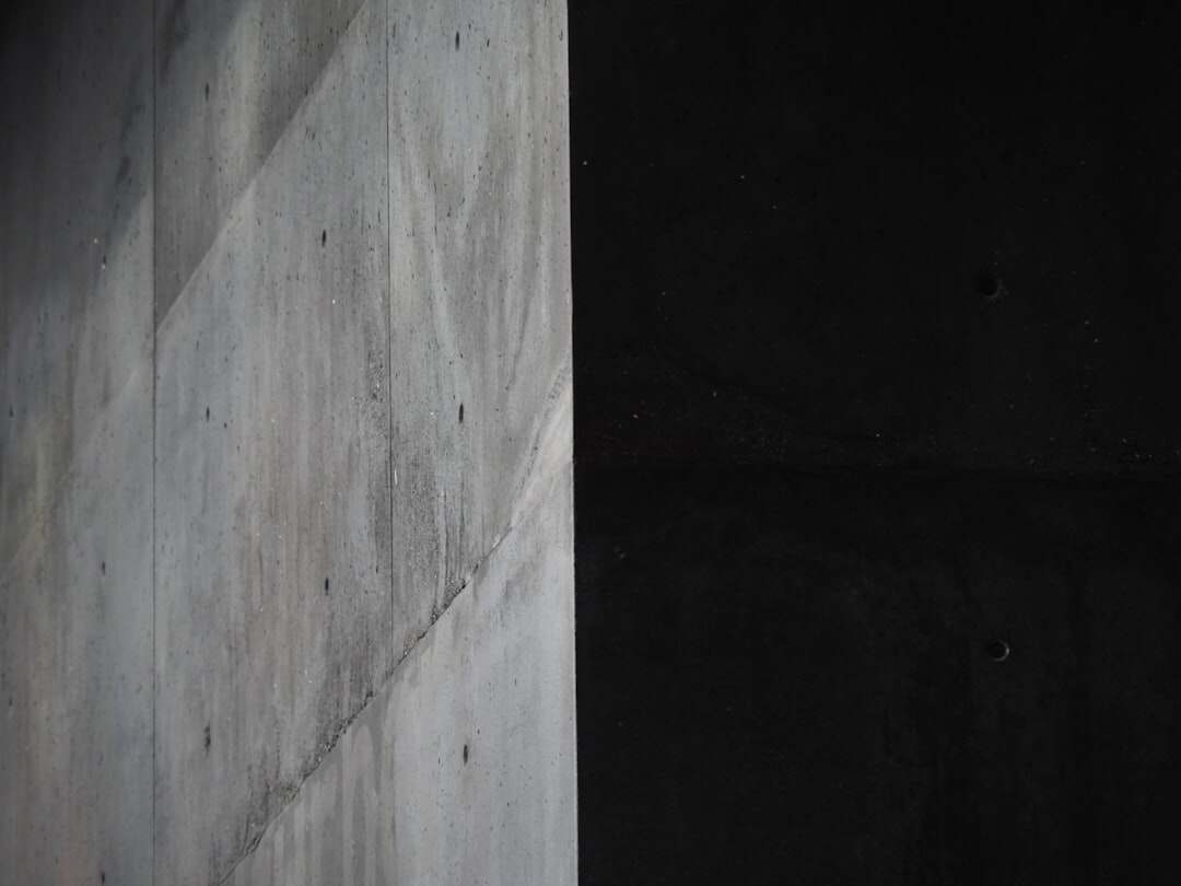 découvrez ueba (user and entity behavior analytics), une solution avancée de cybersécurité qui analyse le comportement des utilisateurs et des entités pour détecter les menaces internes et les anomalies en temps réel.