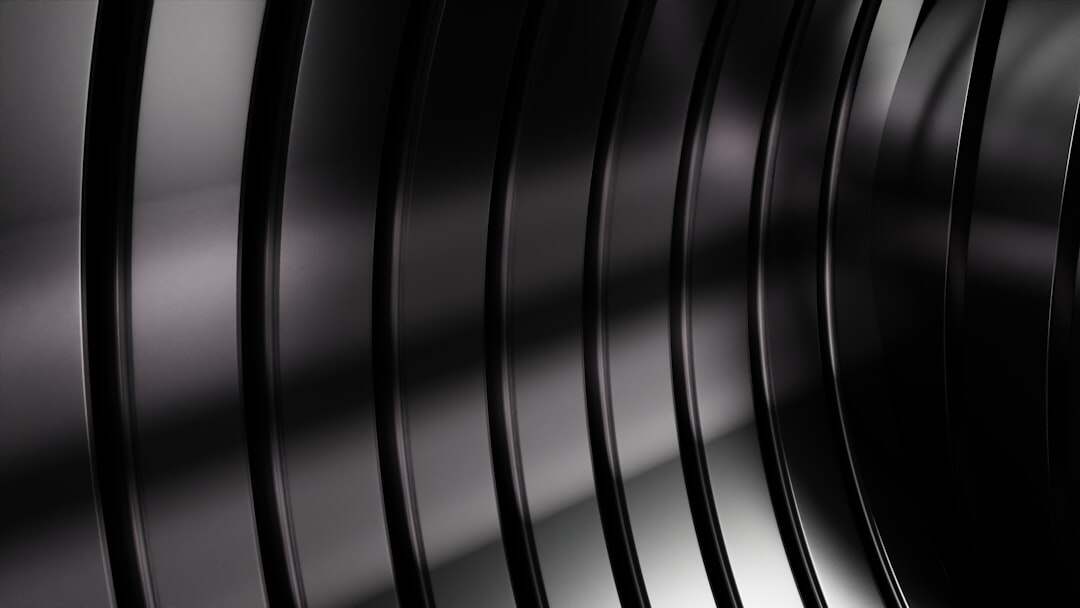 découvrez ce qu'est le shadow it, ses risques pour la sécurité informatique et comment les entreprises peuvent mieux gérer les outils non autorisés utilisés par leurs collaborateurs.