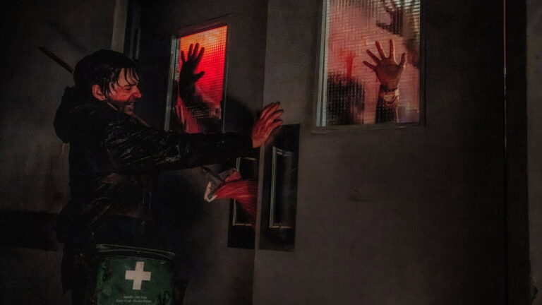 Zach Cregger relance Resident Evil avec un film plus drôle et plus flippant que la moyenne