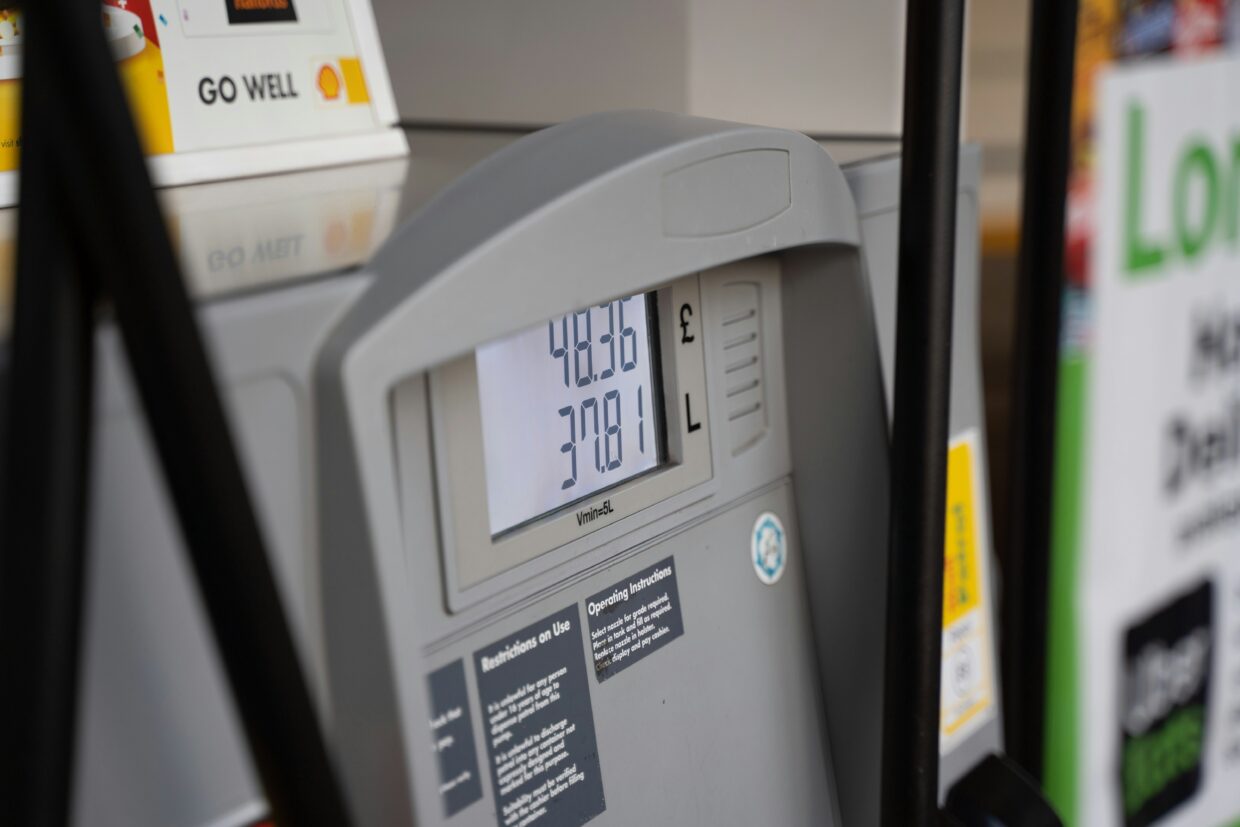 Panique à la pompe, cap sur les 100 dollars ?