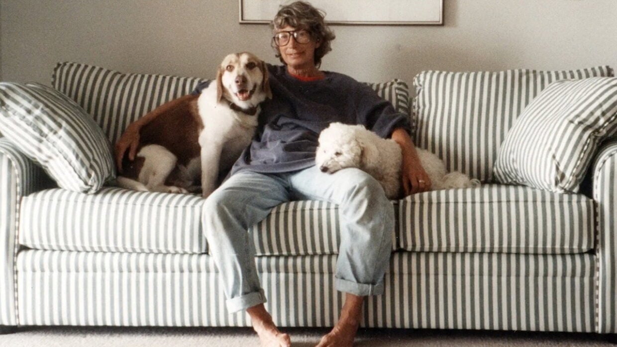 Mary Oliver, poète star et fantôme public