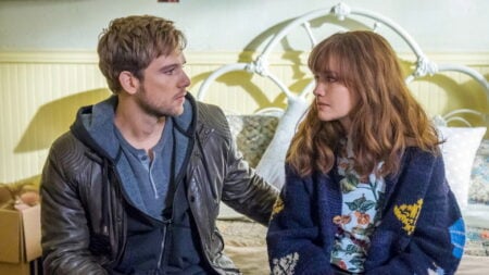 Pourquoi Clay Spenser dans SEAL Team vous dit forcément quelque chose : le drôle de parcours de Max Thieriot