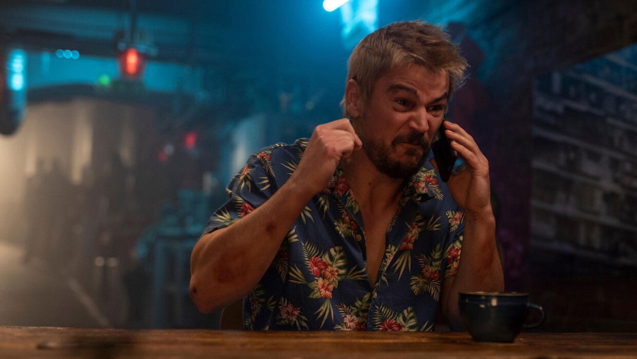 Josh Hartnett et Fight or Flight : le délire d’Assassins on a Plane qui mérite enfin sa place sur Prime Video