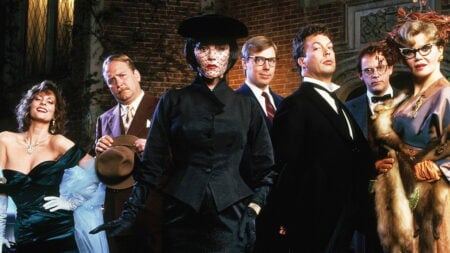 Tim Curry dans Clue : le meilleur rôle d’un flop devenu culte