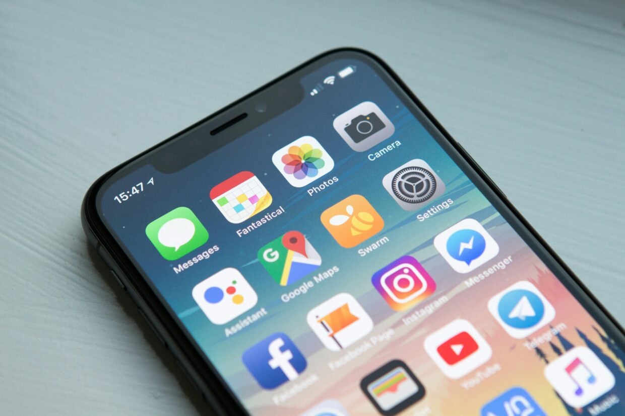 Apple en retard, ou Apple en deux services