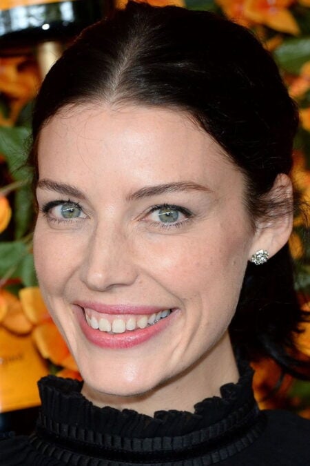 Jessica Paré dans SEAL Team : pourquoi Mandy Ellis nous dit quelque chose