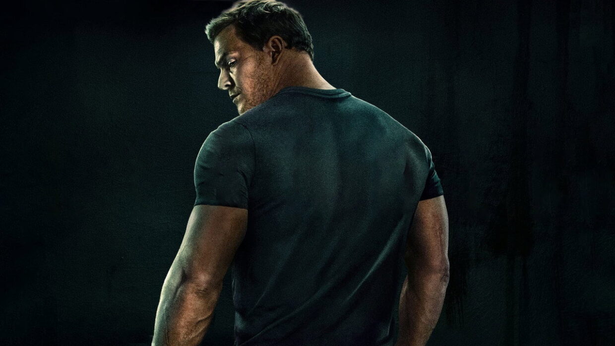 Reacher saison 4 : Alan Ritchson voit Jack Reacher comme un alligator, et ça change tout