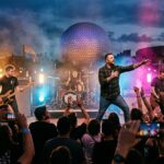 Illustration éditoriale — New Found Glory maintient ses concerts à EPCOT pour Chad Gilbert