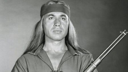 Leonard Nimoy dans Broken Arrow : trois rôles, un western et déjà toute la mécanique de Star Trek