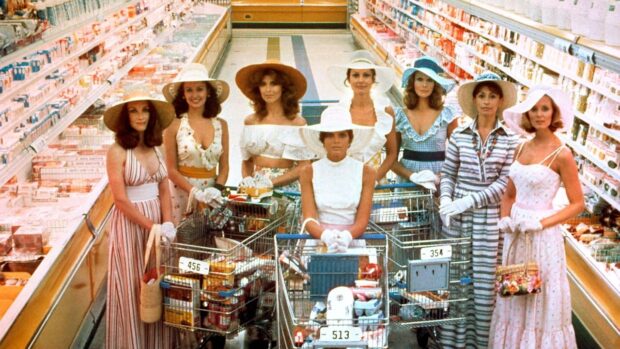 Tina Louise dans The Stepford Wives : le cauchemar domestique qui a tout compris aux années 70